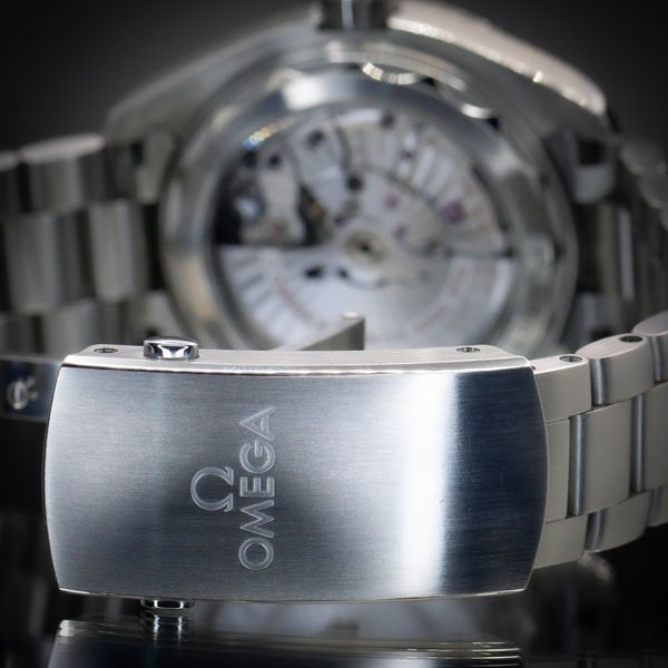 Omega Planet Ocean 215.30.44.22.01.001